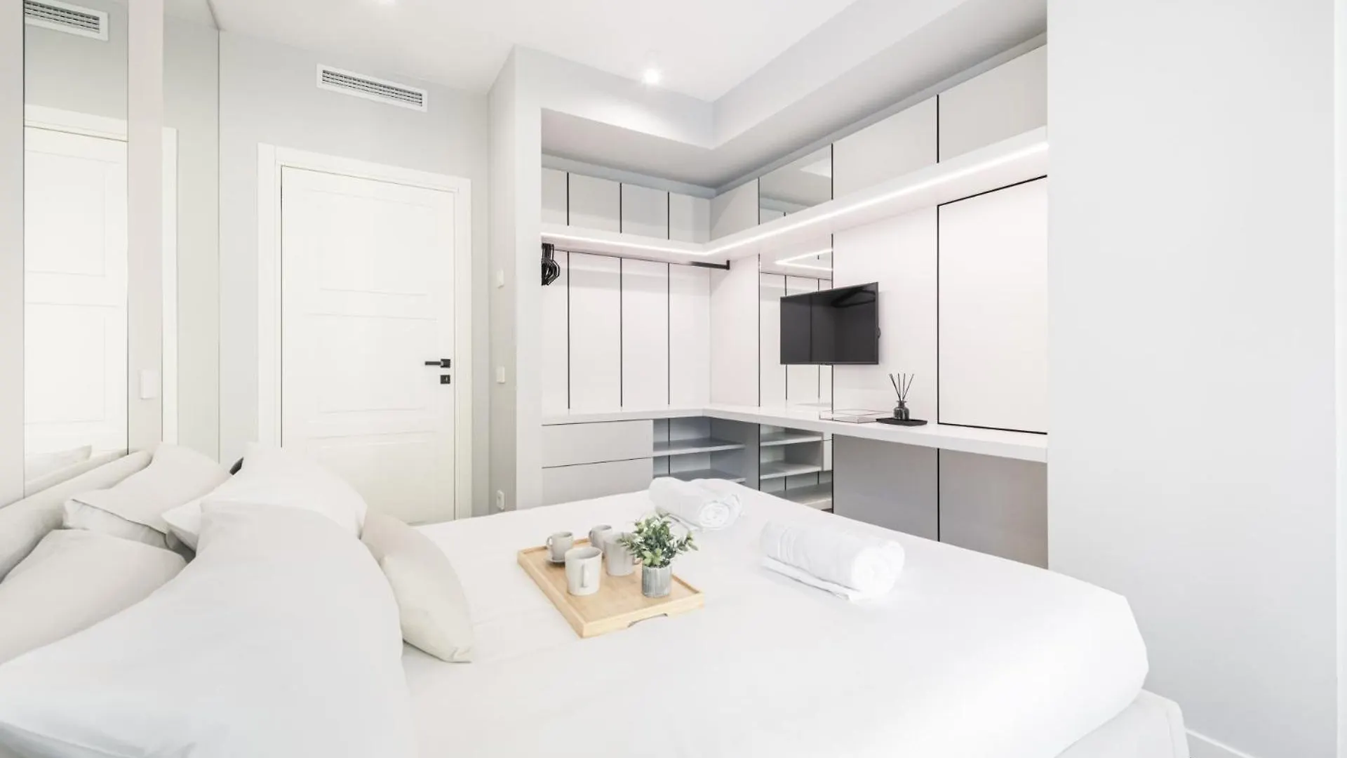 Easylife - Spa E Terrazza Vicino Al Duomo Милан